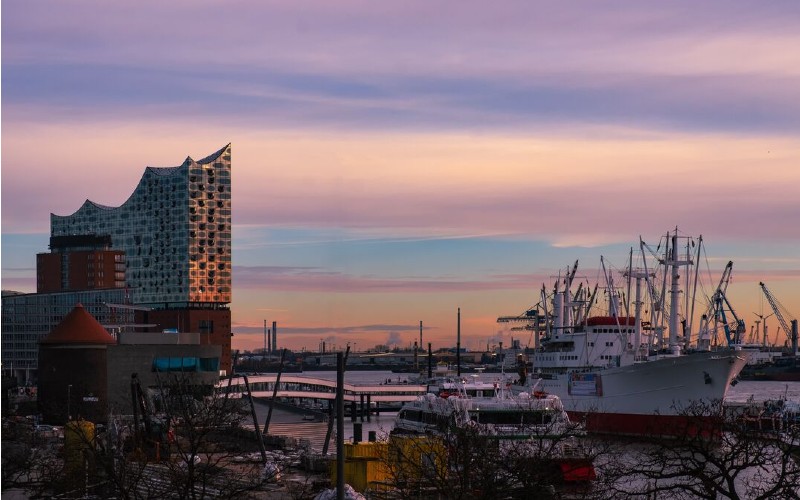 CARPE DIAMOND CORP - Hamburg