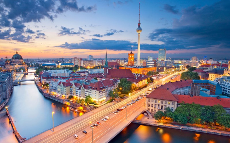 CARPE DIAMOND CORP - Berlin